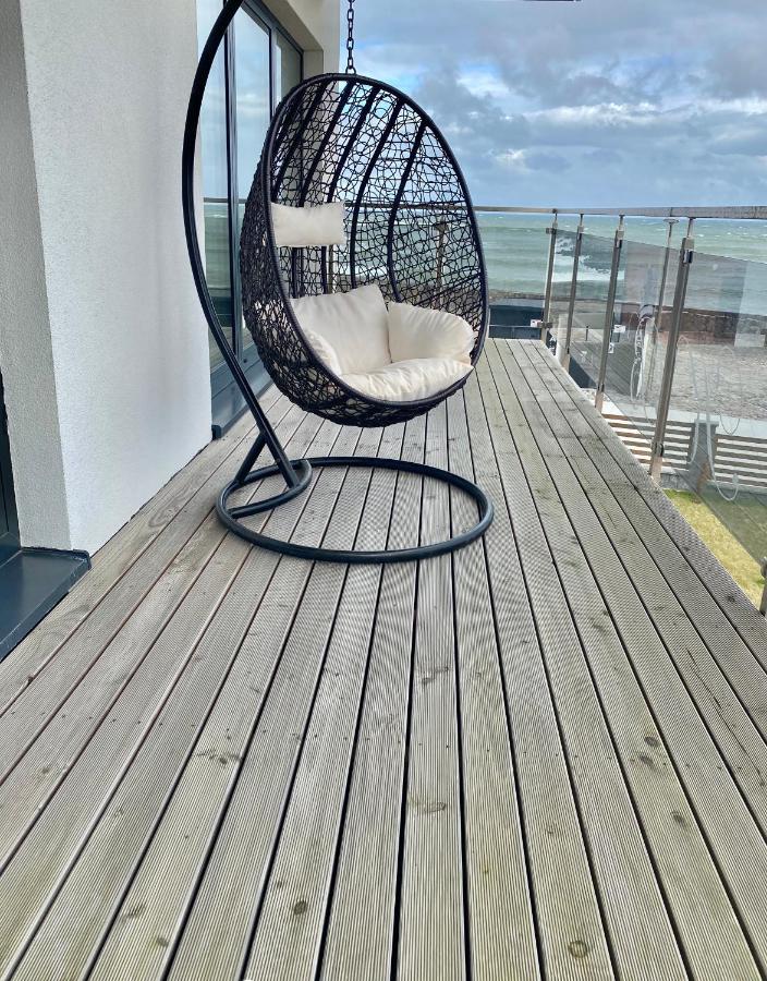 Apartament Blekitny Przy Latarni Ujście-Darłowskie Exteriör bild
