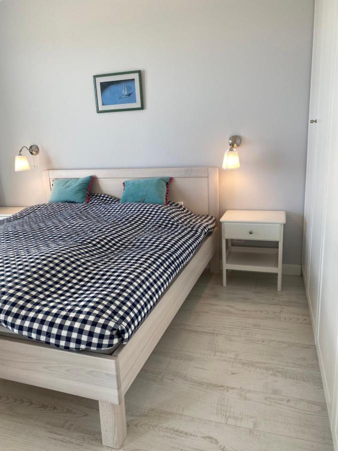 Apartament Blekitny Przy Latarni Ujście-Darłowskie Exteriör bild